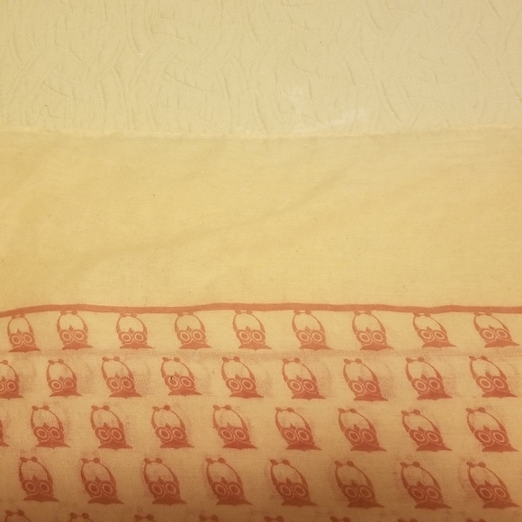 Oversized Shawl - Picture 3 of 4